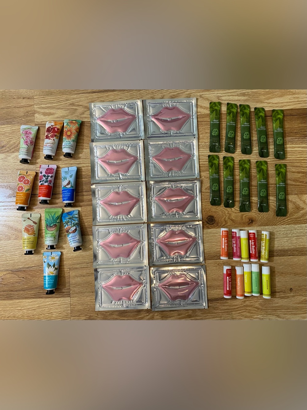 Customer Appreciation Bundle 40 pice’s NWOT